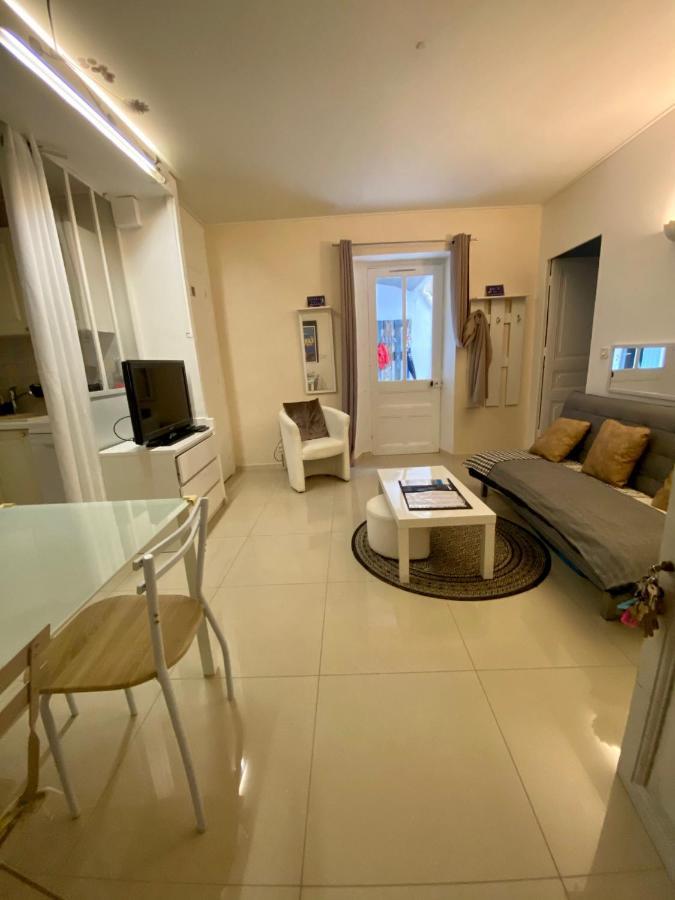 Appartement 2 Chambres - Suquet, Terrasse Et Parking Cannes Exteriör bild