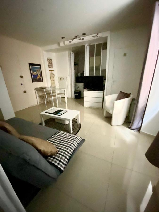 Appartement 2 Chambres - Suquet, Terrasse Et Parking Cannes Exteriör bild
