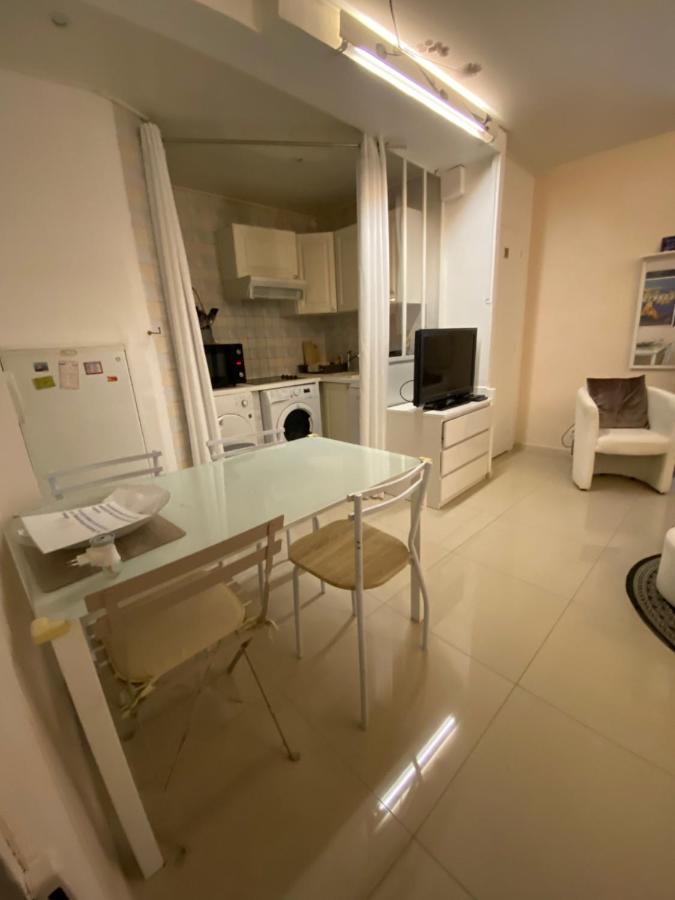 Appartement 2 Chambres - Suquet, Terrasse Et Parking Cannes Exteriör bild
